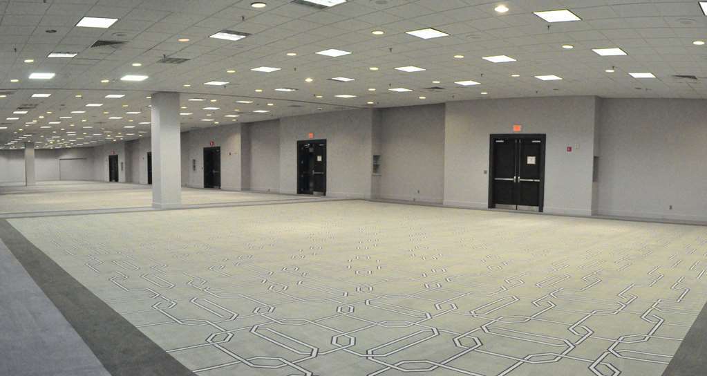 Hilton Downtown Hotel 4*